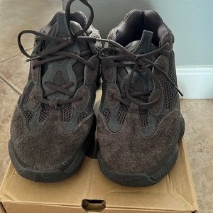 Adidas 500 Utility Ortholite Black Sneakers
Size 10.5